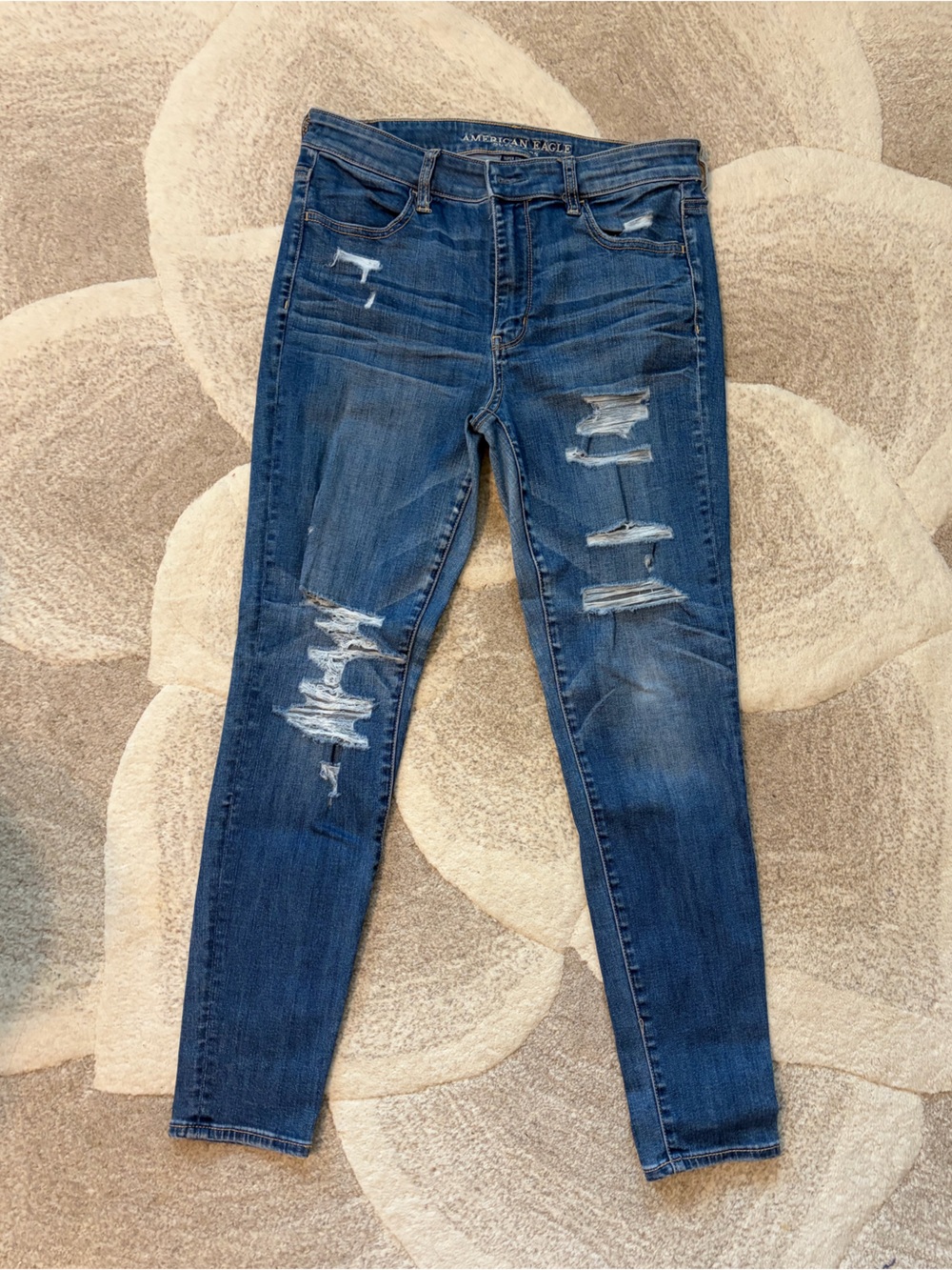 American Eagle Outfitters Distressed  Super Stretch Skinny Jeans